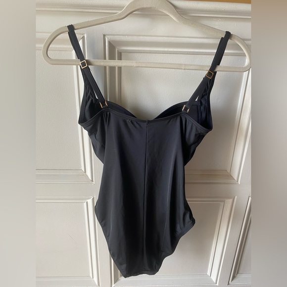❌SOLD❌ NWT LA BLANCA BLACK RUCHED ONE PIECE SWIMSUIT SIZE 6 SMALL - Picture 5 of 5
